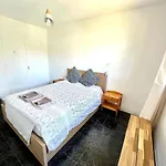 公寓 2p 50m2 With Ac & Free Parking & 2 Balconies *