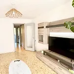 公寓 2p 50m2 With Ac & Free Parking & 2 Balconies *