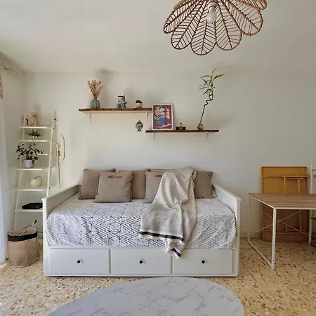 2p 50m2 With Ac & Free Parking & 2 Balconies 昂蒂布