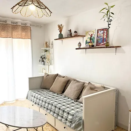 2p 50m2 With Ac & Free Parking & 2 Balconies * 昂蒂布