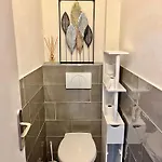 2p 50m2 With Ac & Free Parking & 2 Balconies